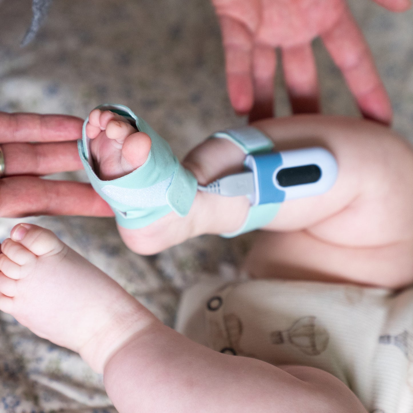 Barnella Sense™ – Smart puls- og iltmåler til baby